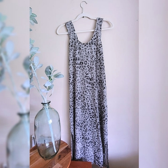 Old Navy Sleeveless Cheetah Print Maxi Dress (L) NWOT - Picture 2 of 4